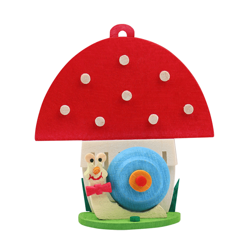Fliegenpilz mit Schnecke Fliegenpilz mit Schnecke