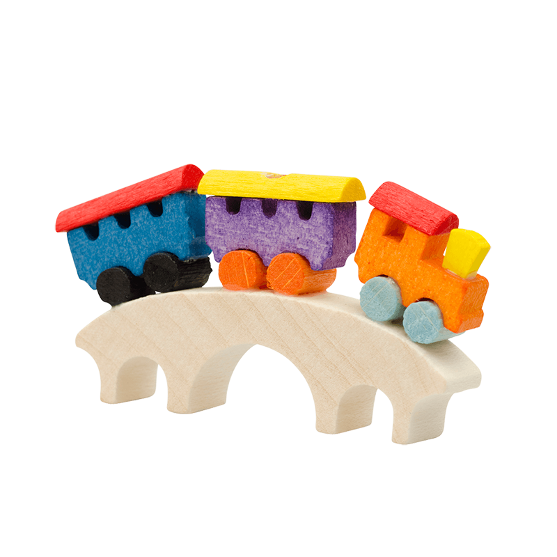 Baumanhänger Eisenbahn auf Brücke Baumanhänger Eisenbahn auf Brücke