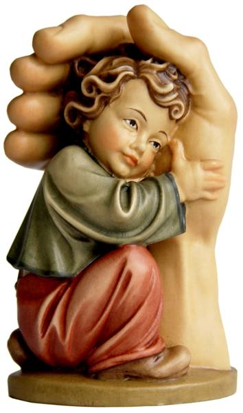 Schützende Hand Junge in Linde Schützende Hand Junge in Linde