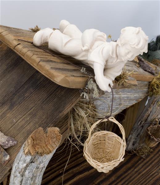 Kind mit Korb Kind mit Korb