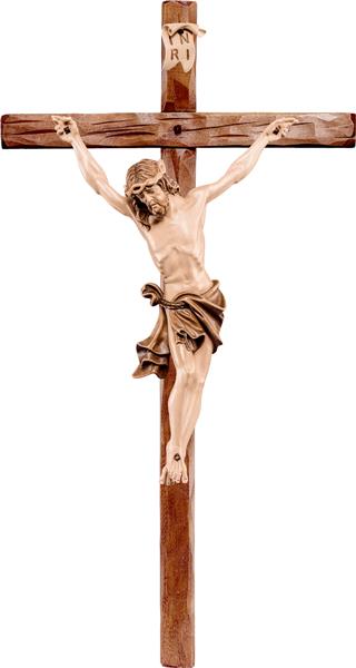 Alpenchristus Linde mit geradem Kreuz
