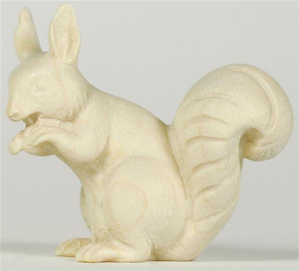 Eichhörnchen sitzend rot-braun Eichhörnchen sitzend rot-braun