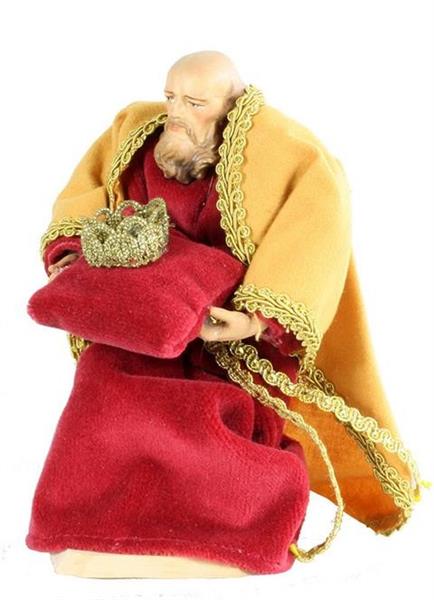 König weiß kniend mit Gabe König weiß kniend mit Gabe